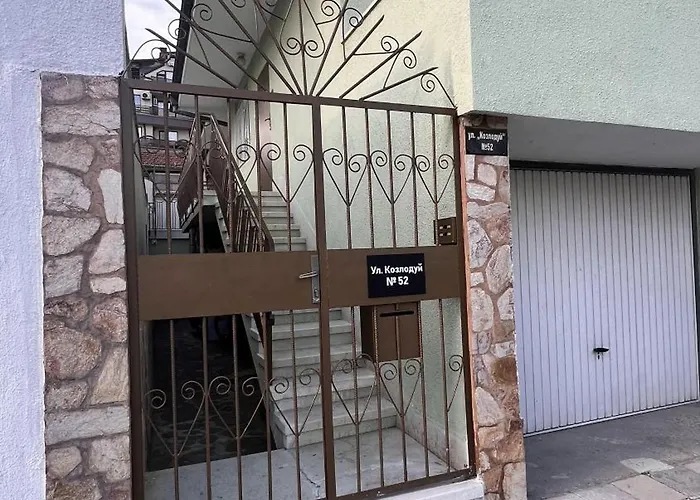 Blue Summer I Apartment Warna